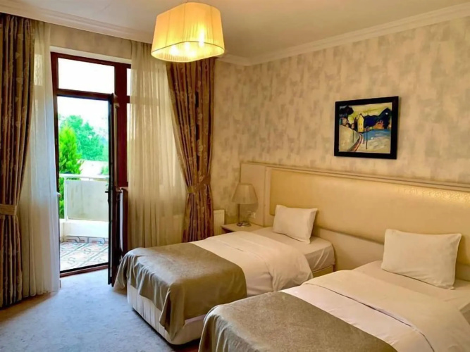 Qebele Yeddı Gozel Hotel