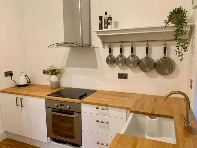 1 Bedroom Apartment