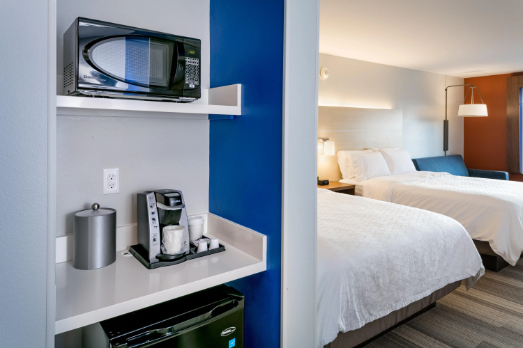Holiday Inn Express & Suites Bend South by IHG