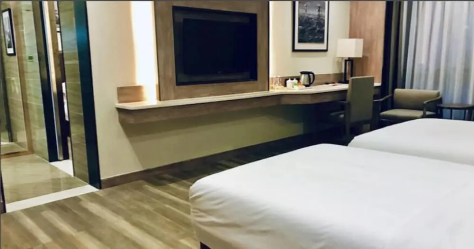 Auden International Hotel