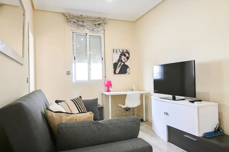 M Emb1545 Coqueto Apartamento de dos Dormitorios