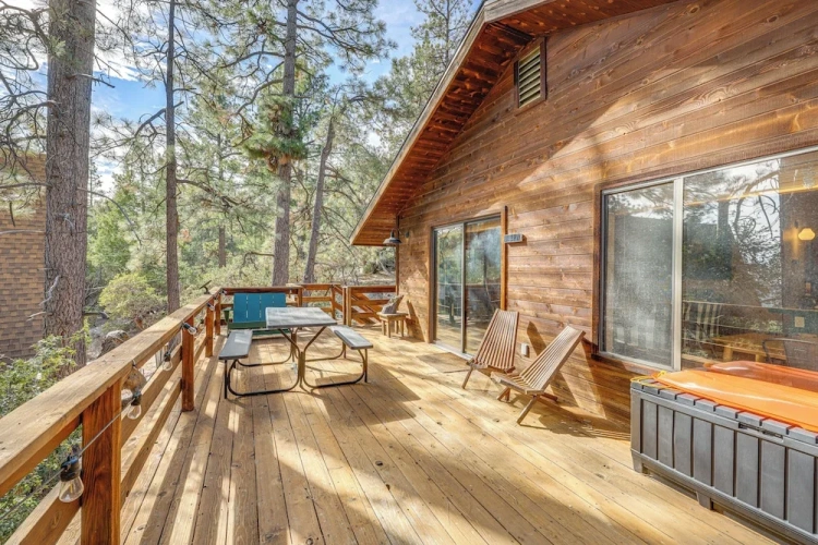 2 Bedrooms Cottage