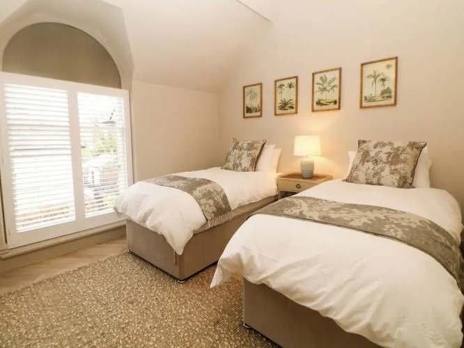 Chatsworth Suite