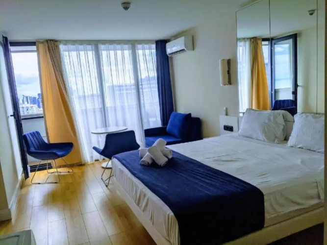 Orbi Sea View Aparthotel