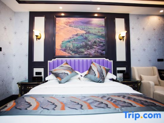 Deluxe Suite