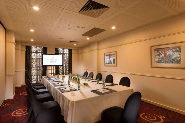 Stamford Grand AdelaideOver view