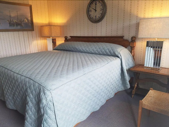 Leona's Motel