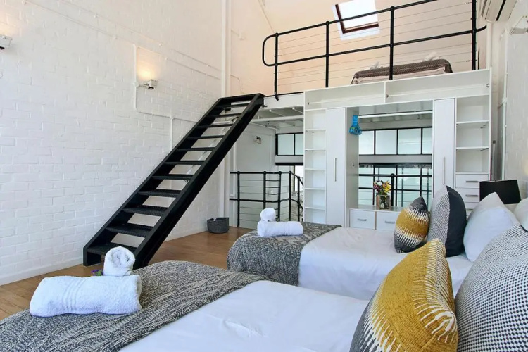 Manhattan Place Penthouse