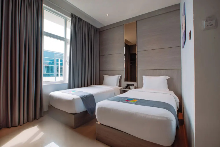 The Quadrant Hotel KNO