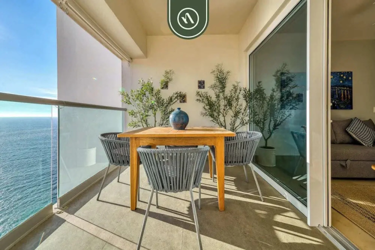 Amazing Oceanfront 1BR Condo - Rooftop Pool