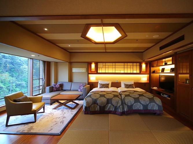 Premium Suite