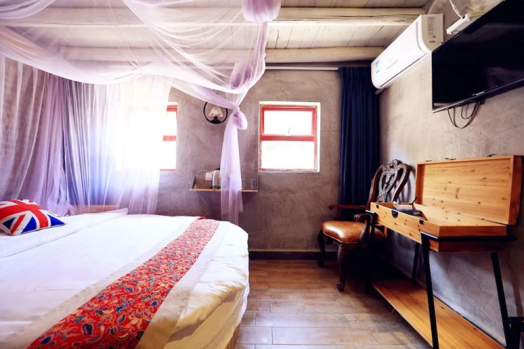 Maan Coco Travelling With Inn No.1