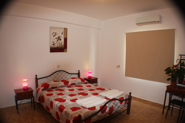 Lovely 7 Bedroom Villa !!