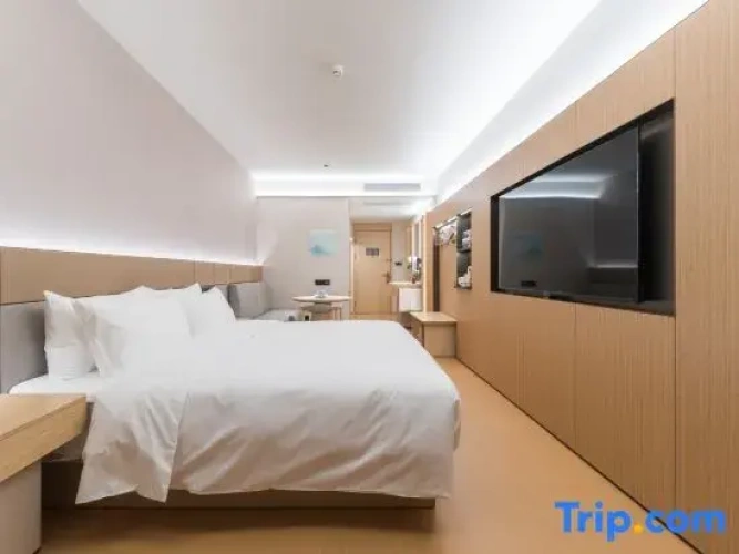 Standard Double room with river view