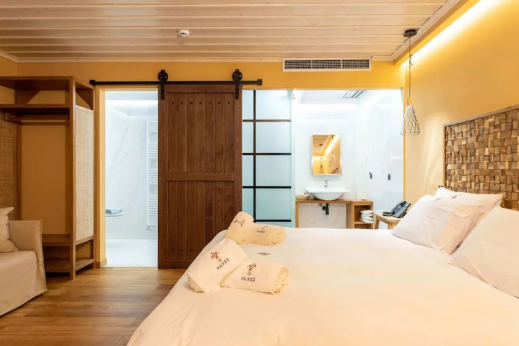 5 Raches Suites