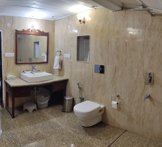 Royal Family Suite