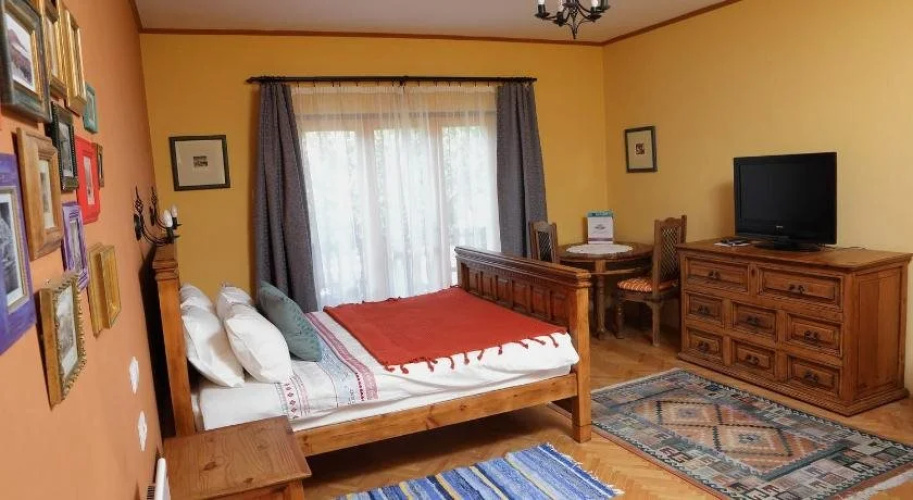 Corona Villa