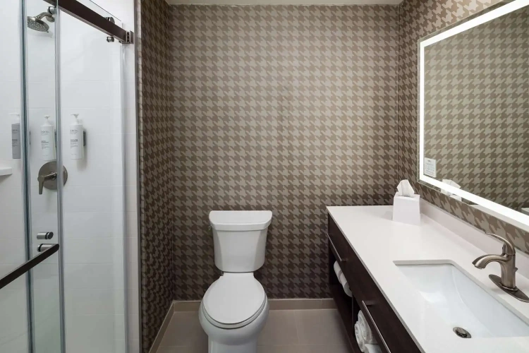 Quadruple Suite