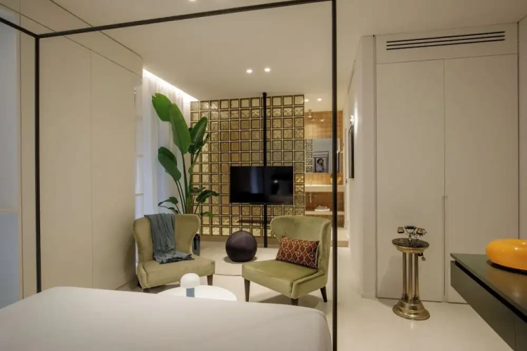 Standard Double room with courtyard view