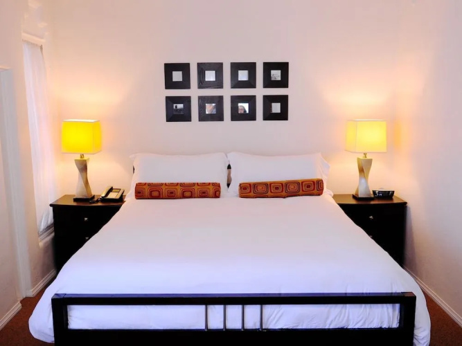 El Primero Hotel