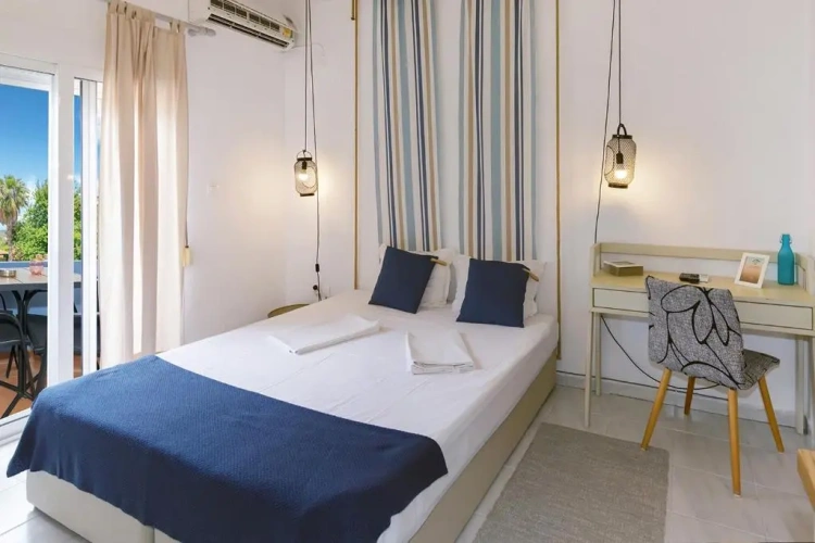 Standard Double room with garden view