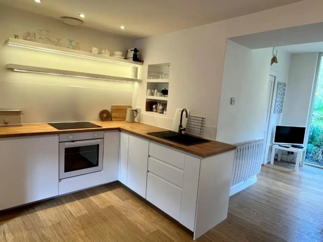 2 Bedrooms Cottage