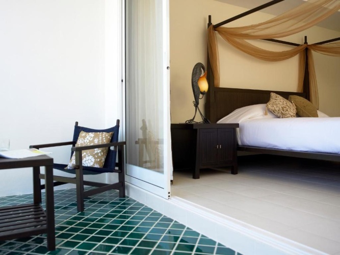 Suite with balcony