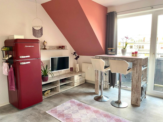 Eigenes Apartment im Herzen der Stadt mit Balkon und WLAN