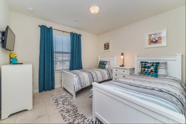 Windsor at Westside 2006 - Five Bedroom Townhome with Private Pool