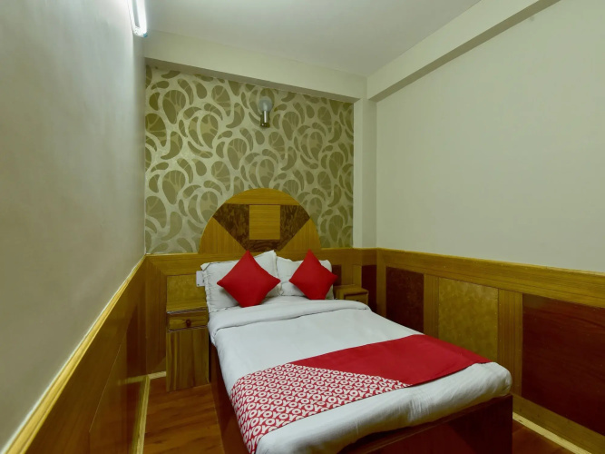 OYO 19786 Hotel Tathya