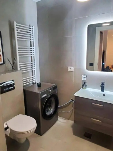 Sunny 1BR Apt in Central Pipera