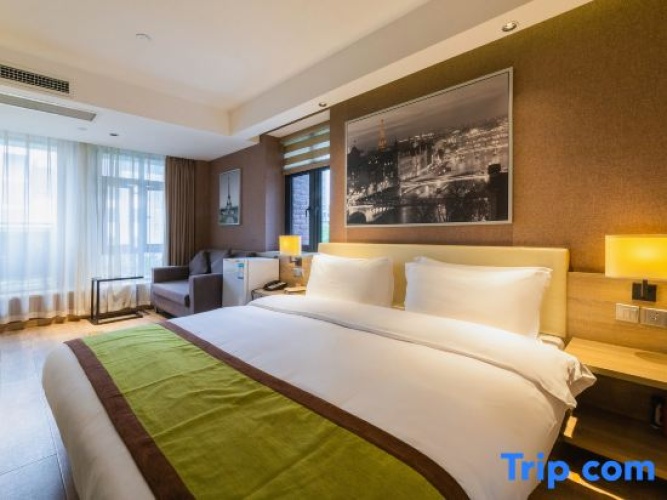 Deluxe Double room with garden view