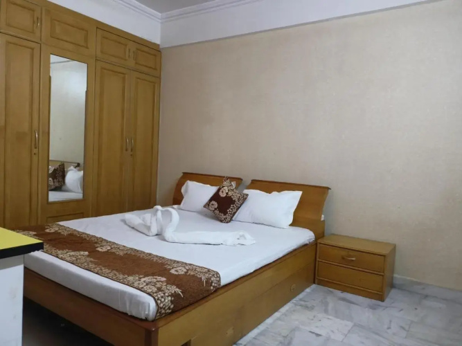TRS Townhouse Inn