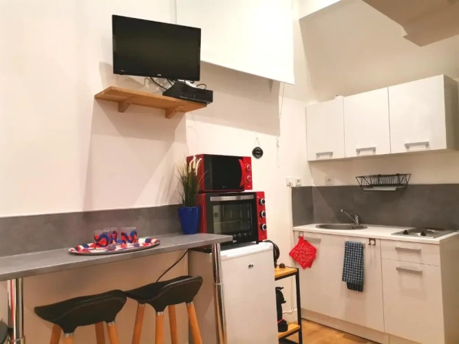 1 Bedroom Apartment