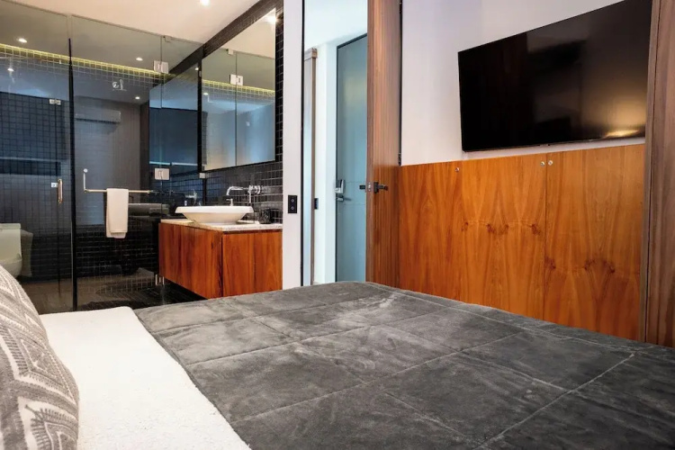 Riva Condo By Bric