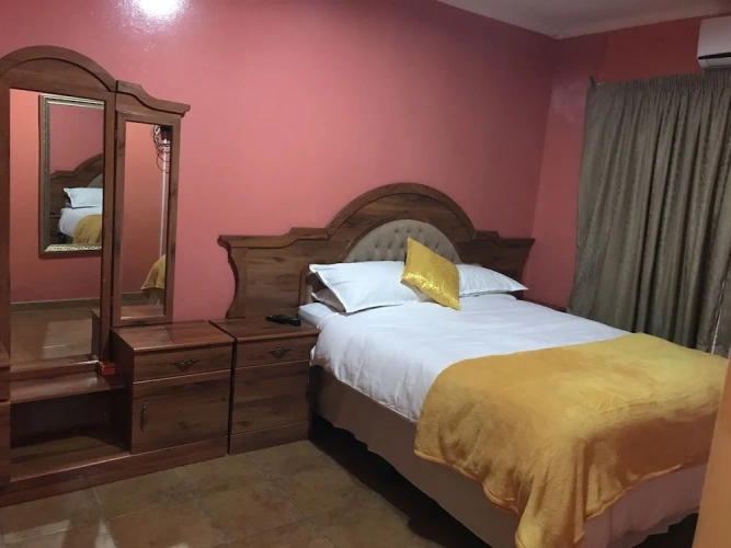 Deluxe Family room