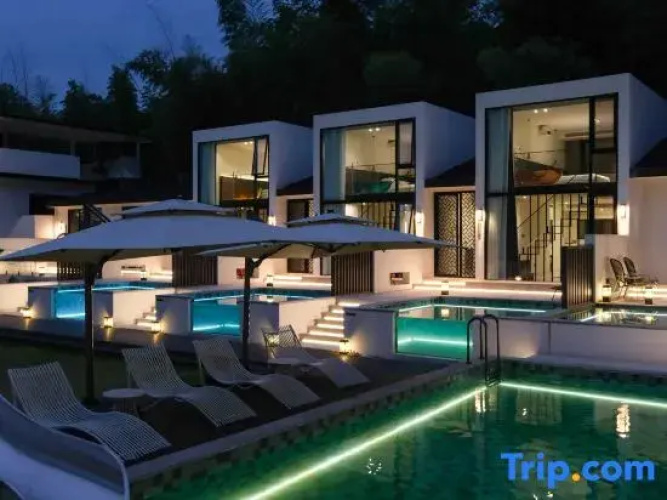 Fuyao Wild Luxury · Designer Pool Resort