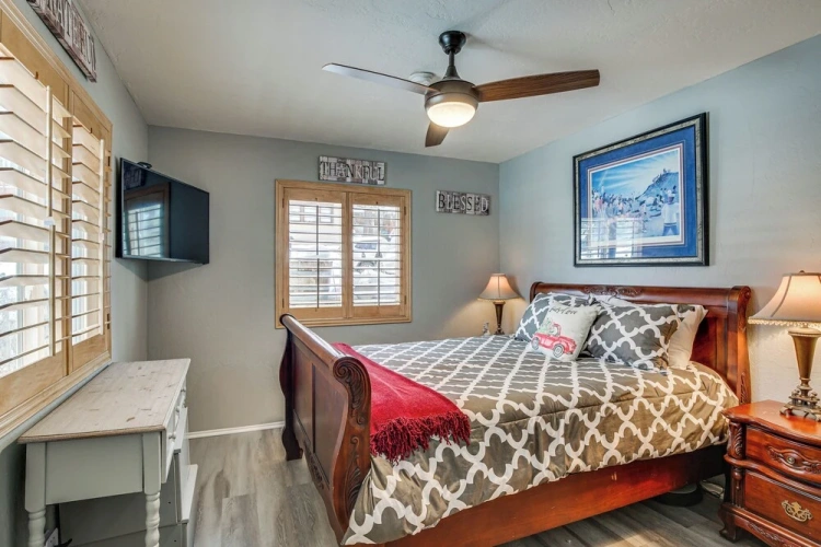 2 Bedrooms Cottage