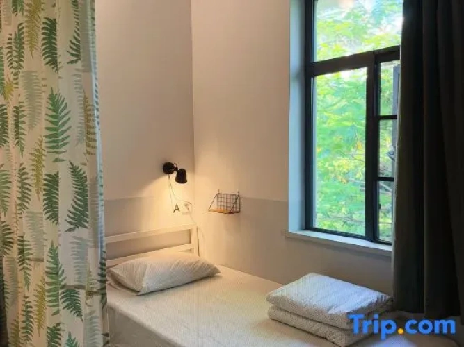 Bed in Dorm (female dorm)