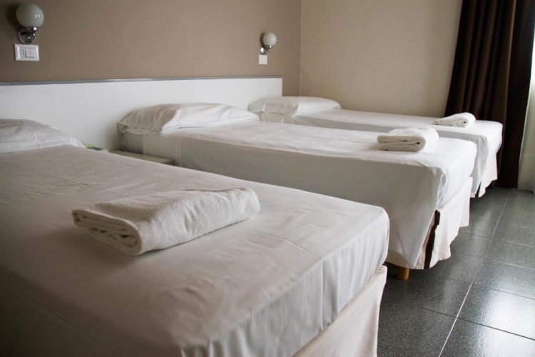 Standard Triple room with balcony