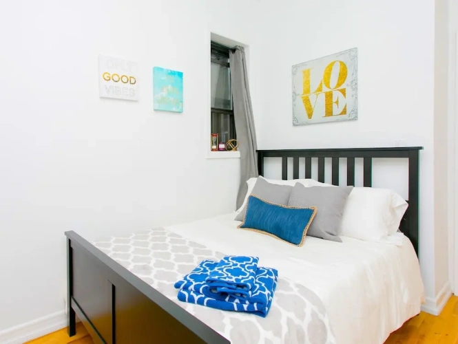 2 Bedrooms Apartment