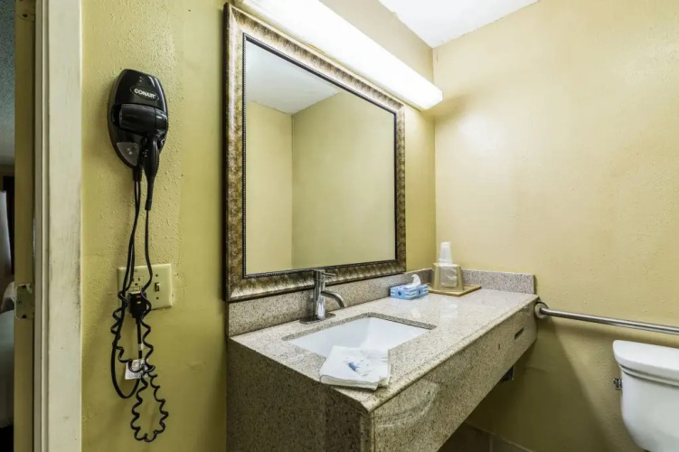 Travel Express Inn