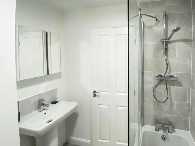 2 Bedrooms Cottage