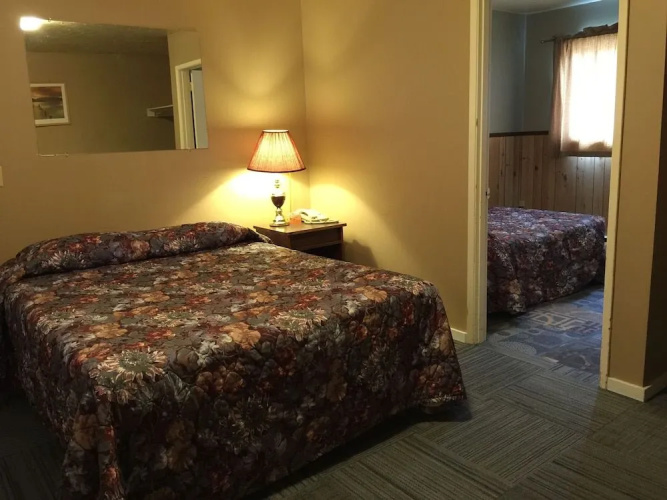 Hillcrest Motel