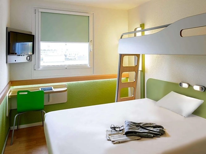 Standard Double room with courtyard view