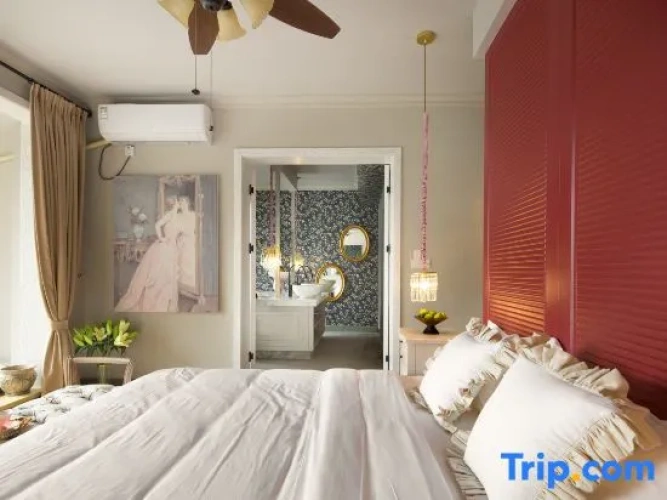 Standard Double room with city view