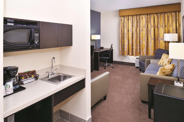 Deluxe Double Family Suite