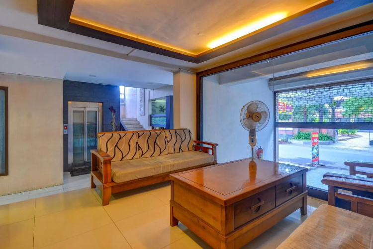 Hotel Vishnu Priya