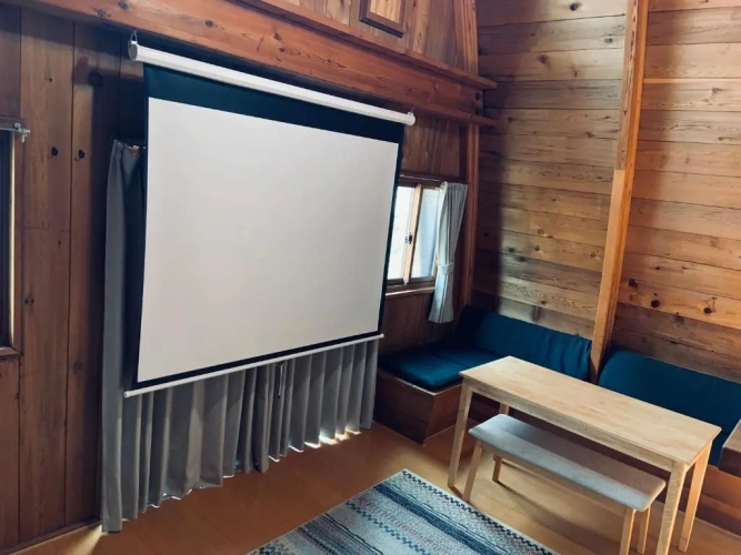 2 Bedrooms Chalet