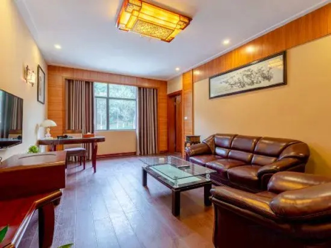 Baizhao Mountain Hotel